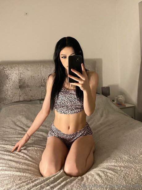 Kacimills naked model archive