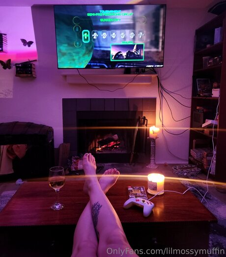 Lilmossymuffn art actress pic