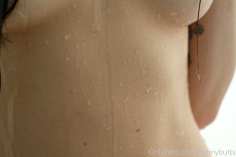 Bunnybutts xxx model pics