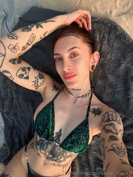 Sarah Blackk model exclusive image