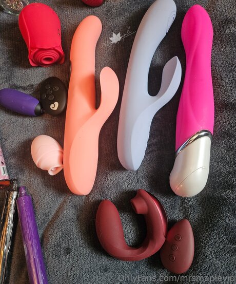 Mrsmaplevip sex model archive