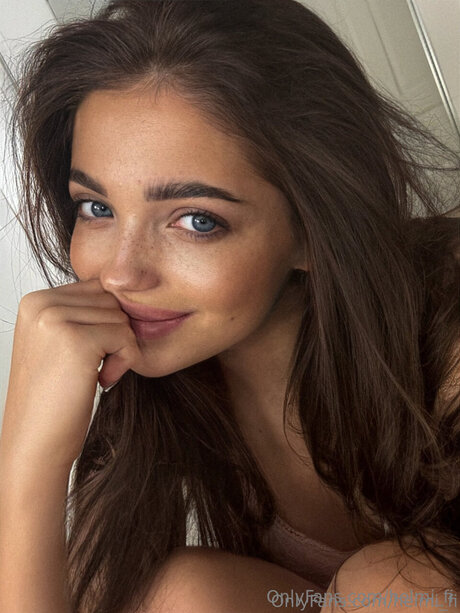 Helmi Fi porn star archive