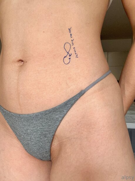 Alpsyyy sexy actress pictures