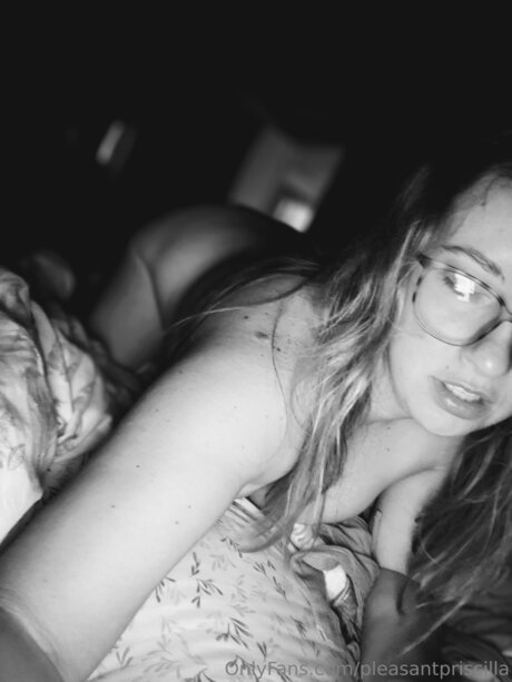 Pleasantpriscilla star free img