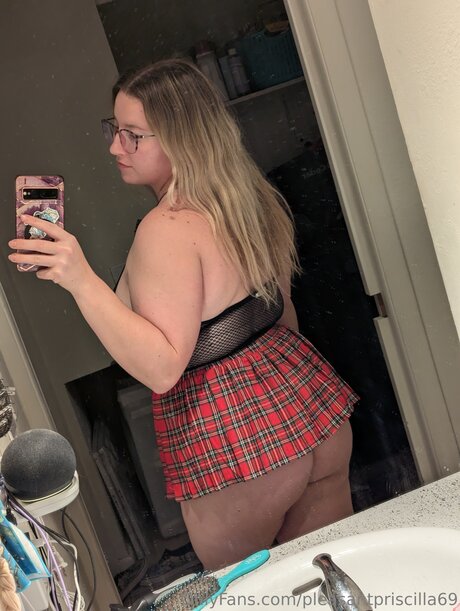 Pleasantpriscilla sex model photos