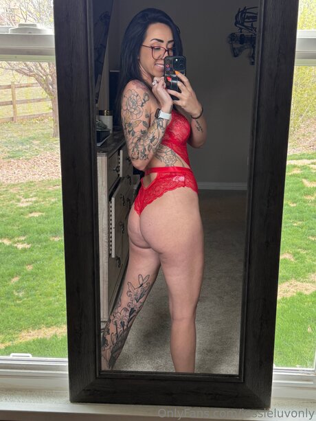 Jessieluvonly star naked gallery