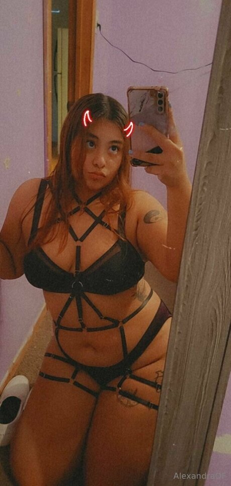 Alexav12 star sexy img