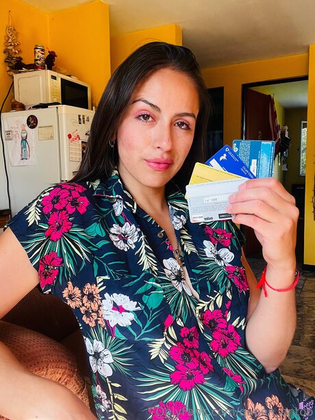 Queen Antoo pornstar nudes img