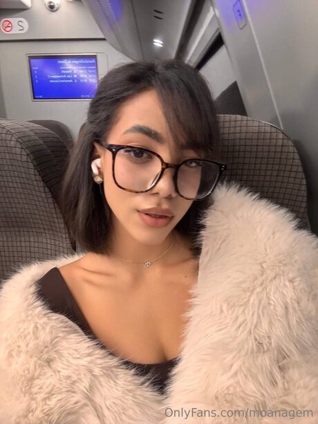 Moanagem star top picture