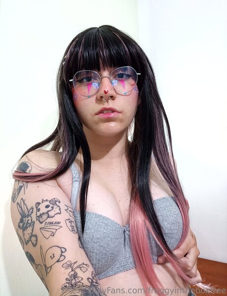 Froggyintheboxfree exclusive star images