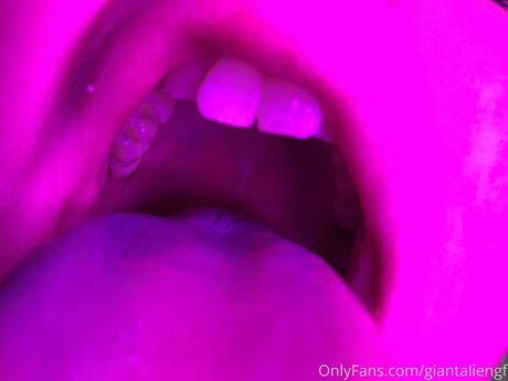 Giantaliengf star top archive