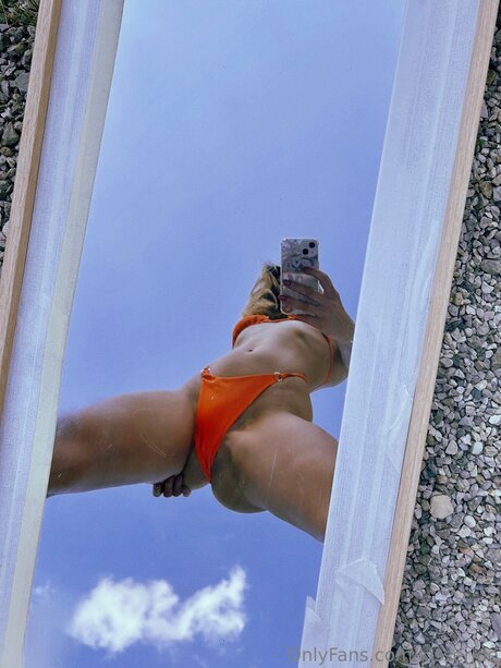 Kisseride adult actress images