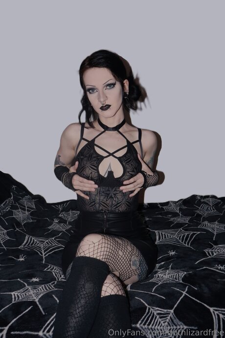 Gothlizardfree adult actress galleries