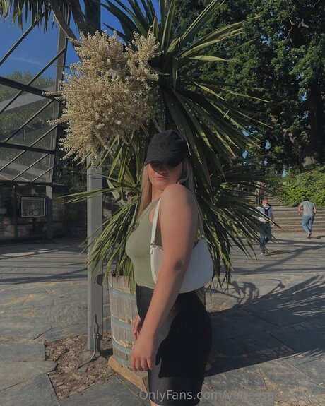 Jadebaabyyy sexy model archive