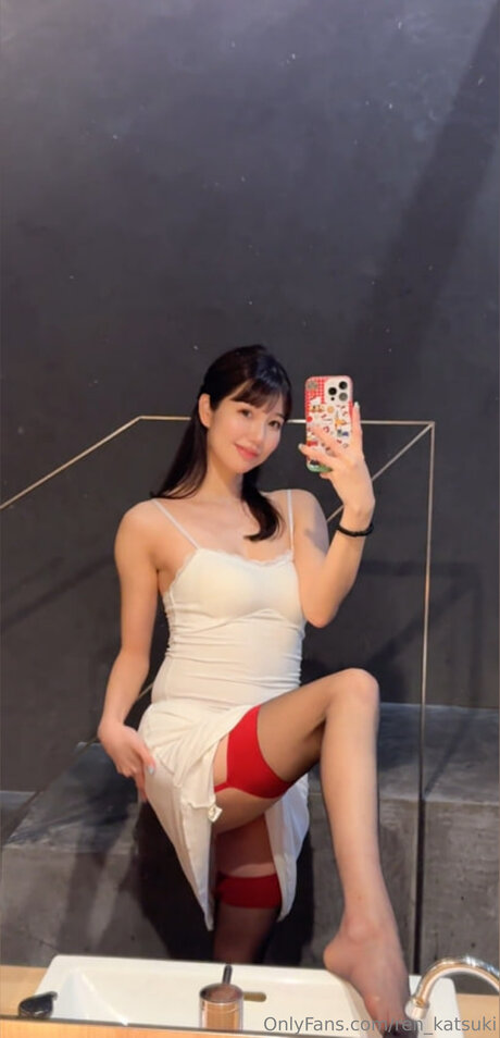 Ren Katsuki star erotic photos