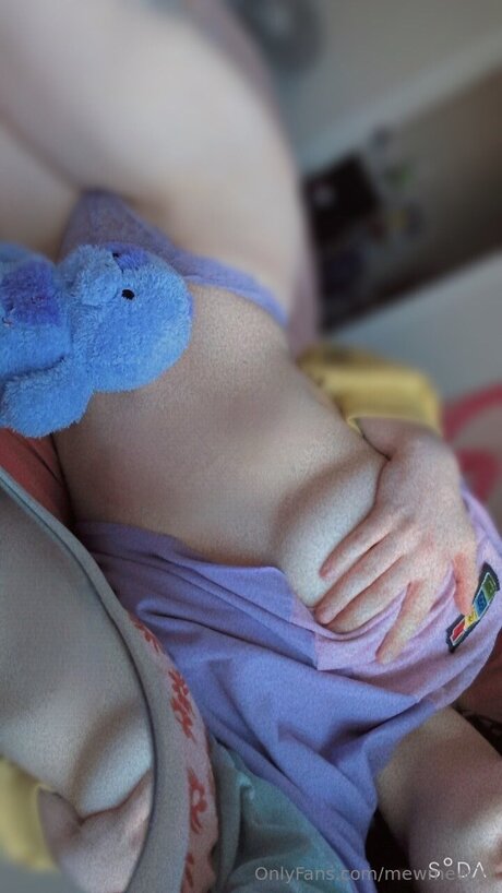 Mewmew79 model nice img