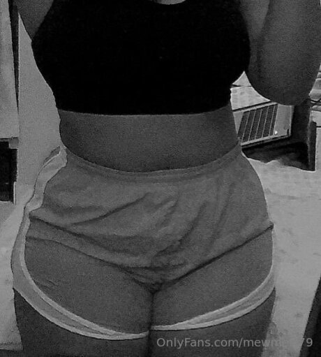 Mewmew79 model beautiful gallery