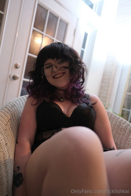 Ticklishkai model sex picture