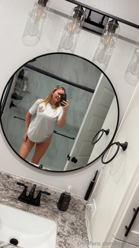 Kc Skylar top star pictures