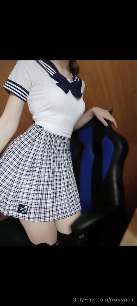 Roxyynoirrr star erotic gallery