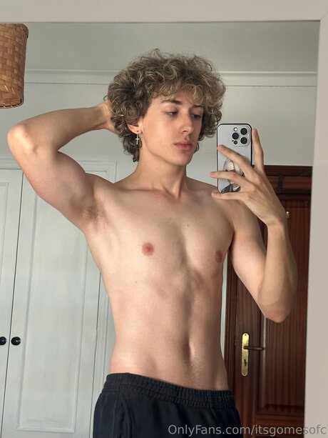 Itsgomesofc xxx actress gallery