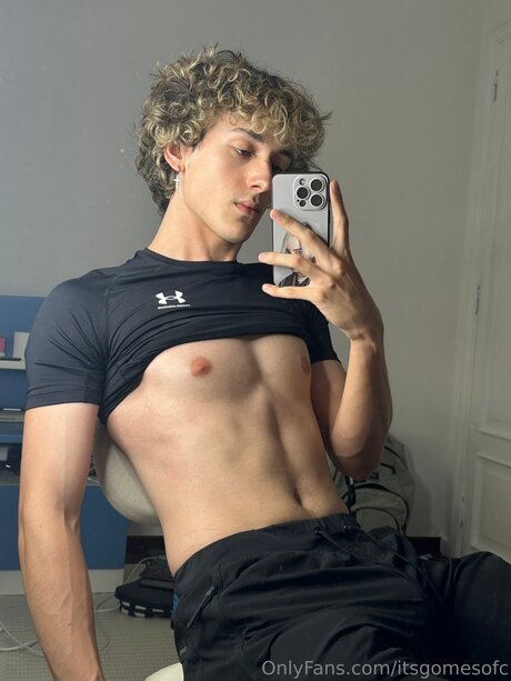 Itsgomesofc best actress gallery