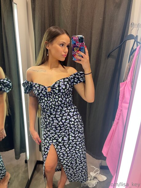 Lissa Key model naked images