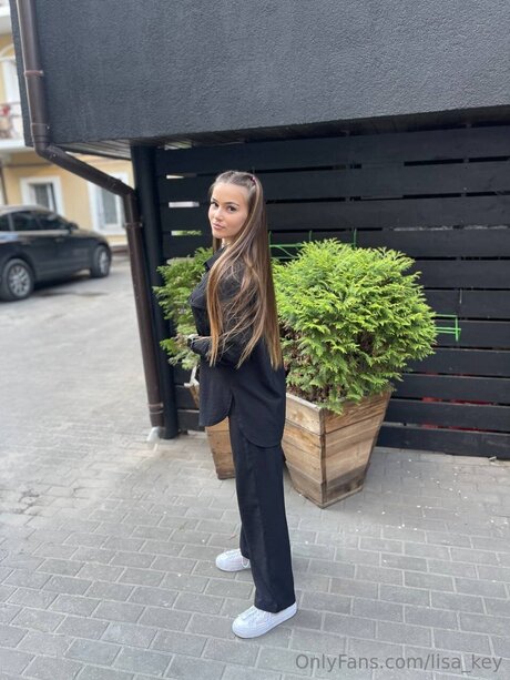 Lissa Key erotic actress galleries