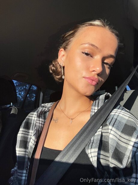 Lissa Key model hot photos