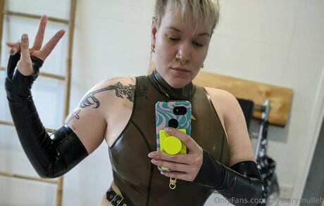 Mysterymullet star sexy image