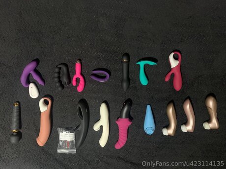 U423114135 pornstar hd photos