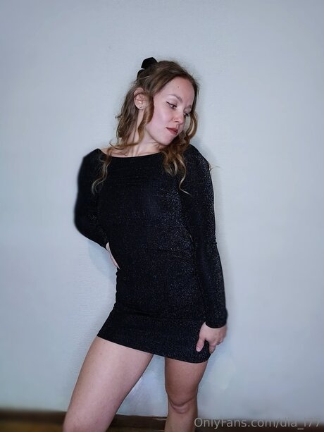 Dia L77 pretty actress images