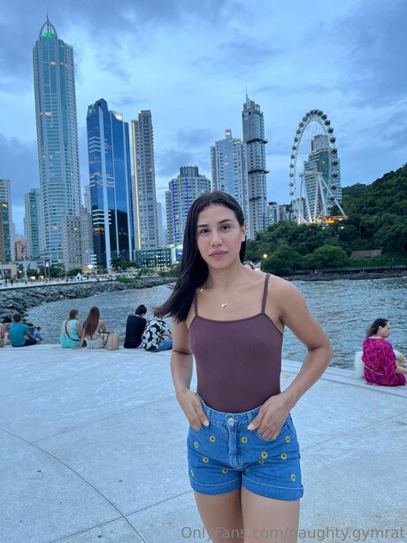 Naughty Gymrat naked actress photo