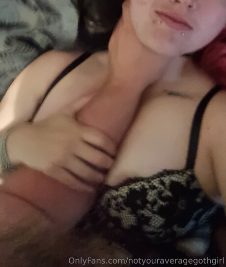 Notyouraveragegothgirl erotic model pictures