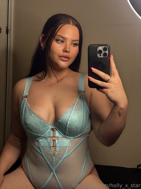Holly X Star model nudes images