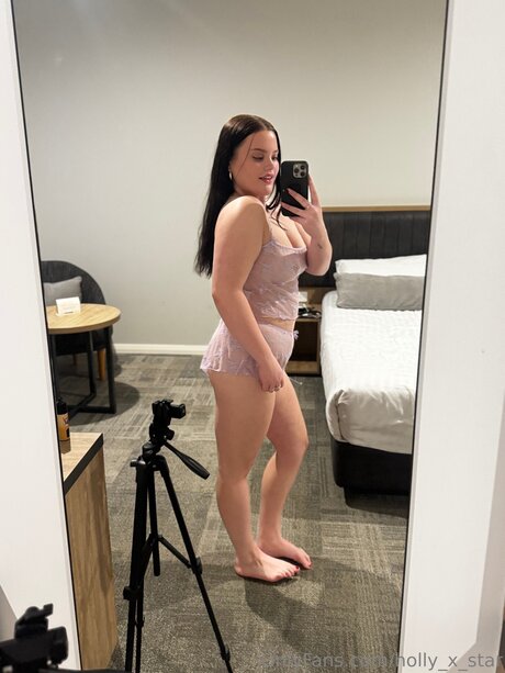 Holly X Star star exclusive pictures