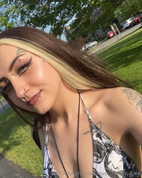 Succubunny Free erotic pornstar pic