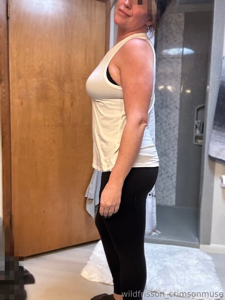 Crimsonmusewildfrisson model sex galleries