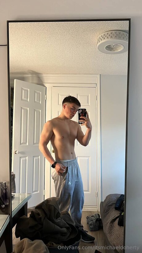 Itsmichaeldoherty sexy model image