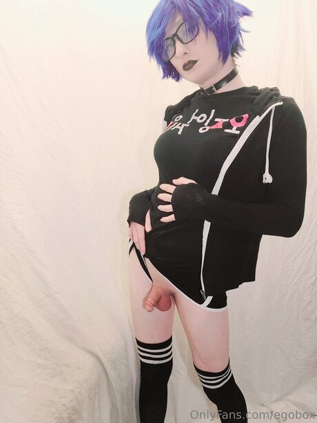 Egobox nude model gallery