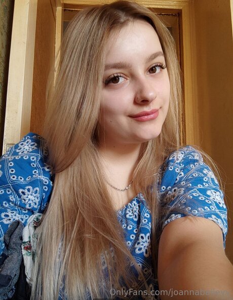 Joannabaileyv sex model pictures