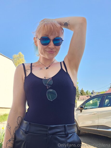 Einfachlena hd model pic