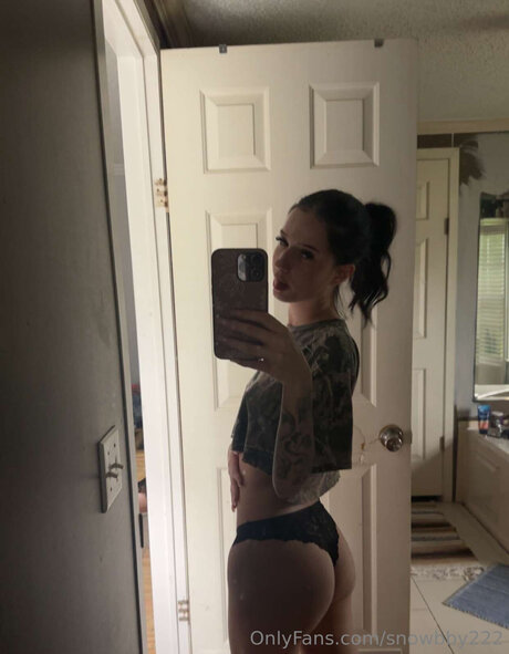 Snowwhyte222 star adult archive