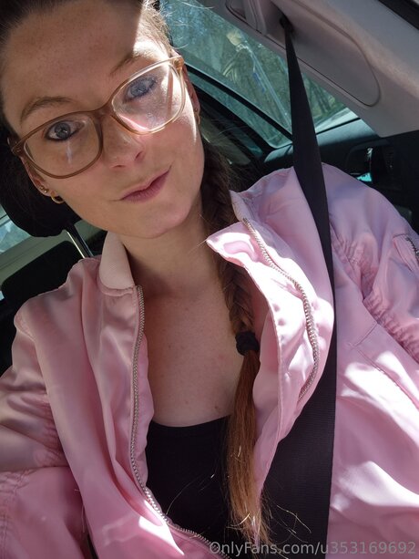 U353169692 erotic model pic