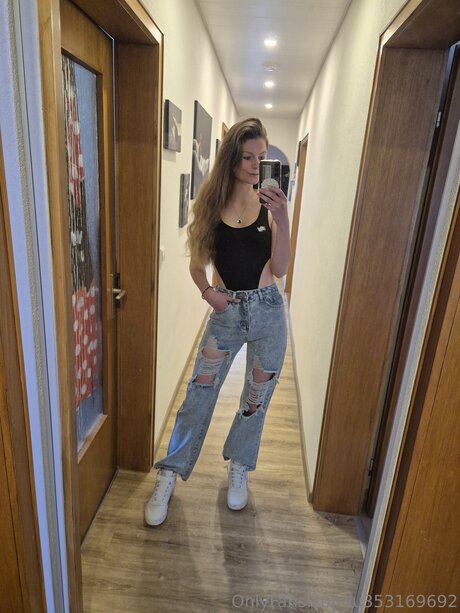 U353169692 pornstar sexy pics