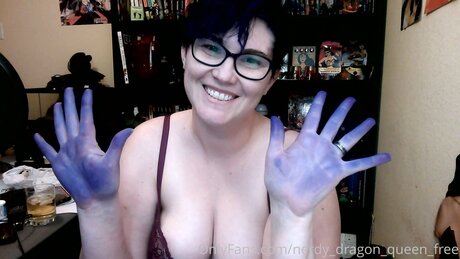 Nerdy Dragon Queen Free star beautiful photos