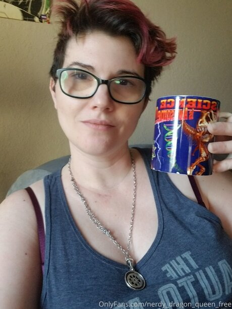 Nerdy Dragon Queen Free model exclusive archive