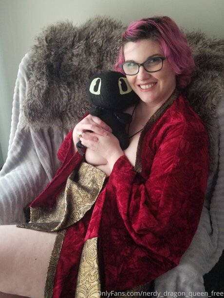 Nerdy Dragon Queen Free model exclusive archive