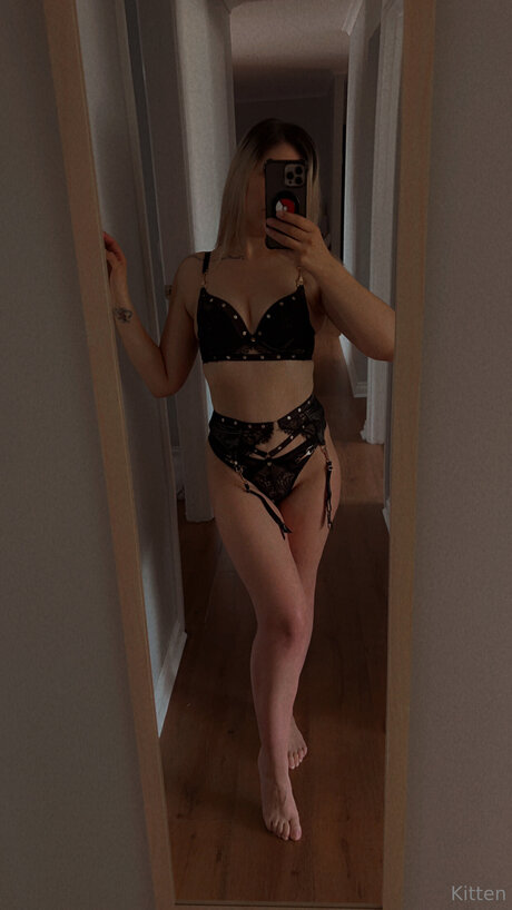 Skitzz pornstar sex img