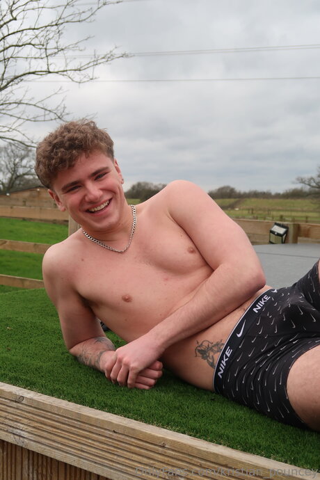 Kristian Pouncey pretty model galleries